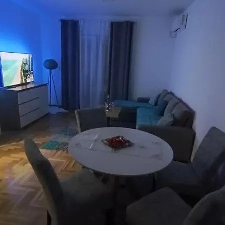 Teona Apartment *